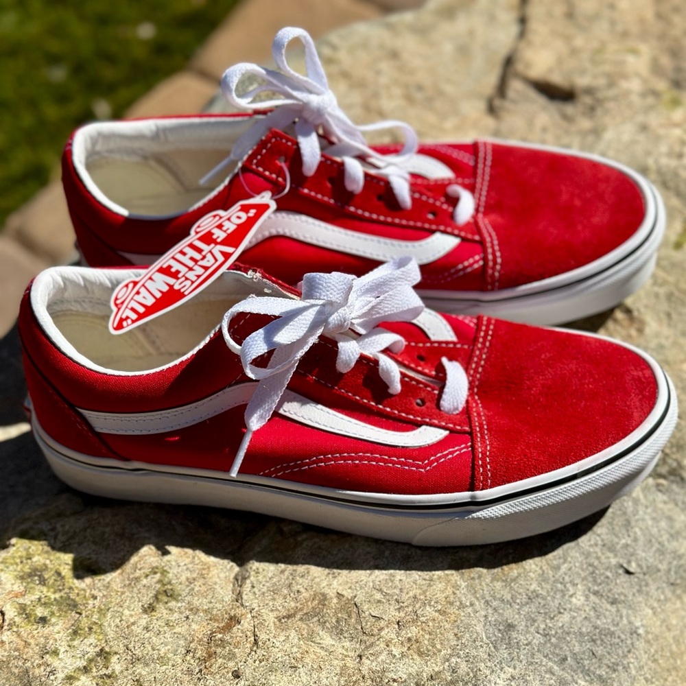 New Vans Red Sneakers Unisex Women’s 9 / Men’s 7.5